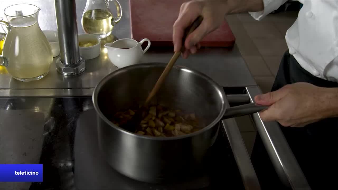 Albrici in 8 Minuti - Guancette di maialino brasate, paccheri di Gragnano